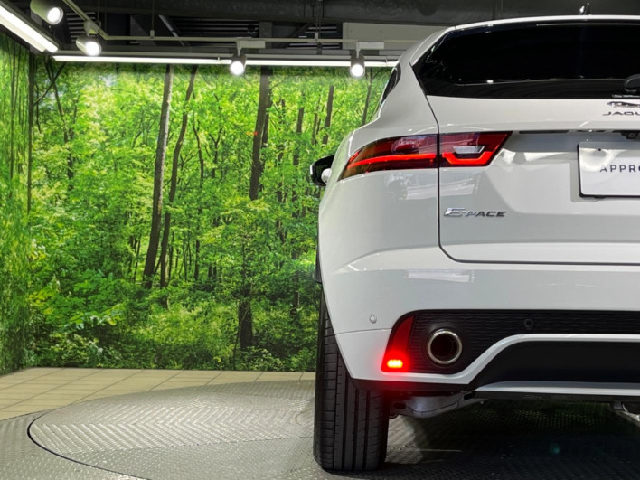 2023 Jaguar E Pace 3BA-DF2XB (UW-6a1ba742a8c80)[24]