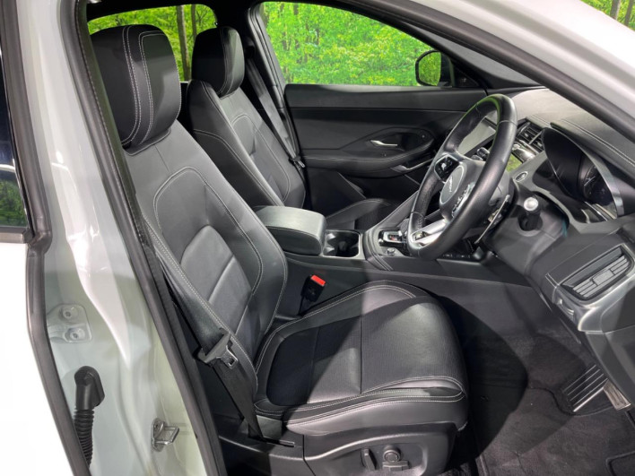 2023 Jaguar E Pace 3BA-DF2XB (UW-6a1ba742a8c80)[10]