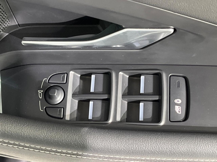2023 Jaguar E Pace 3BA-DF2XB (UW-6a1ba742a8c80)[6]