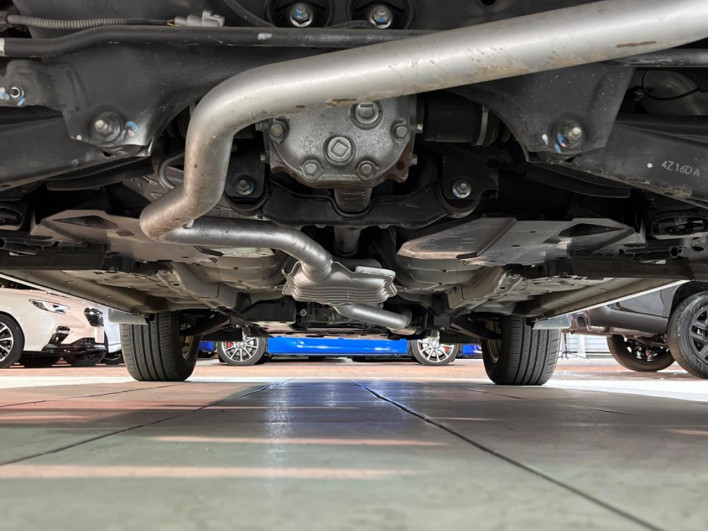 2014 Subaru Forester DBA-SJ5 (UW-6a1ba744935c1)[16]