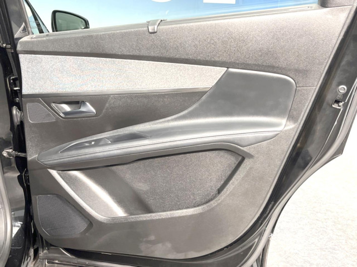 2020 Peugeot 5008 3BA-P875G06 (UW-6a1ba7568a7d8)[16]