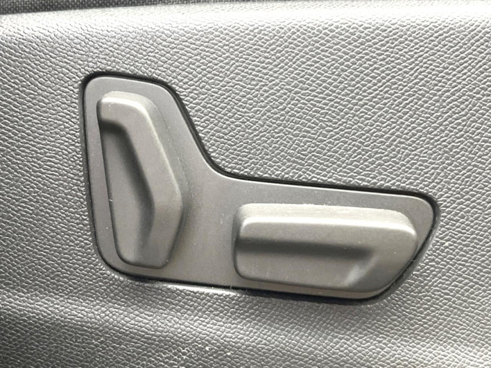 2020 Peugeot 5008 3BA-P875G06 (UW-6a1ba7568a7d8)[21]