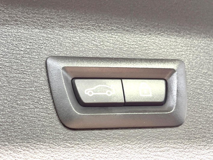 2021 BMW X1 3DA-AD20 (UW-6a1ba75d99883)[16]
