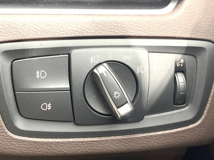 2018 BMW X1 LDA-HT20 (UW-6a1ba76007914)[24]