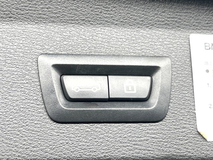 2018 BMW X1 LDA-HT20 (UW-6a1ba76007914)[16]