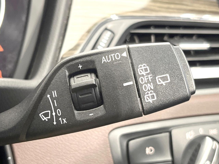2018 BMW X1 LDA-HT20 (UW-6a1ba76007914)[26]
