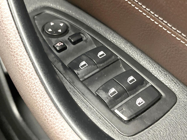 2018 BMW X1 LDA-HT20 (UW-6a1ba76007914)[23]
