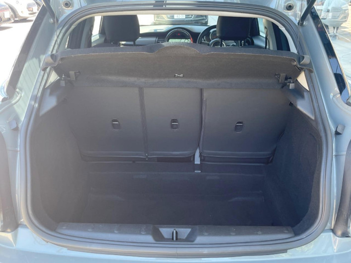 2017 Rover Mini LDA-XT15 (UW-6a1ba766bca3c)[11]
