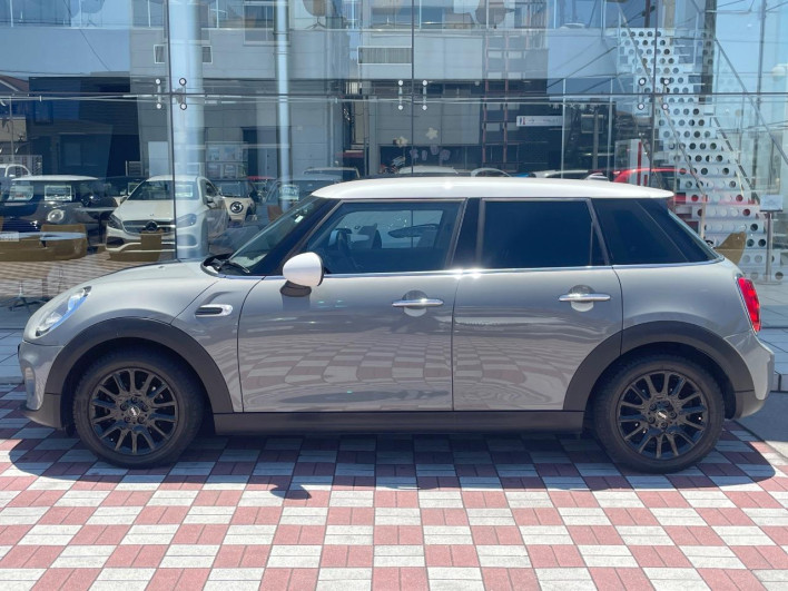 2017 Rover Mini LDA-XT15 (UW-6a1ba766bca3c)[8]