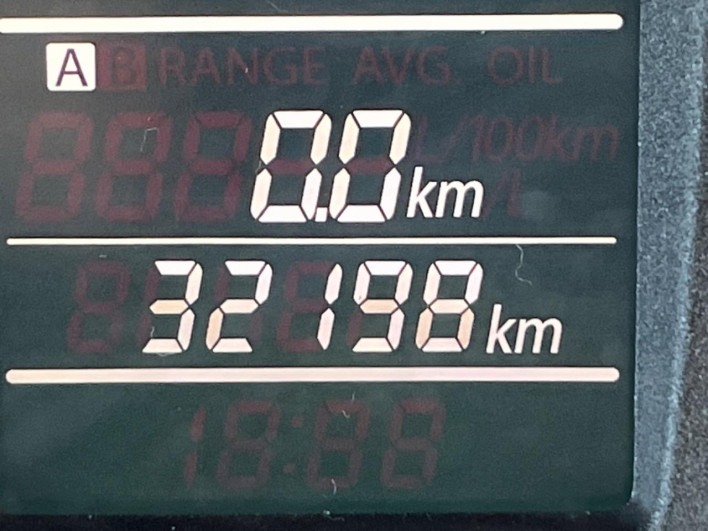 2012 Suzuki Swift DBA-ZC72S (UW-6a1ba76dd20c6)[2]