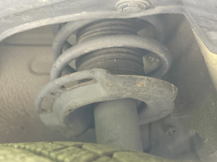 2014 Suzuki Swift DBA-ZC72S (UW-6a1ba76de8a6a)[8]