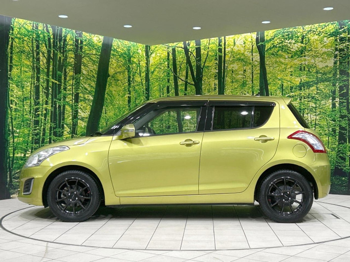 2014 Suzuki Swift DBA-ZC72S (UW-6a1ba76de8a6a)[19]