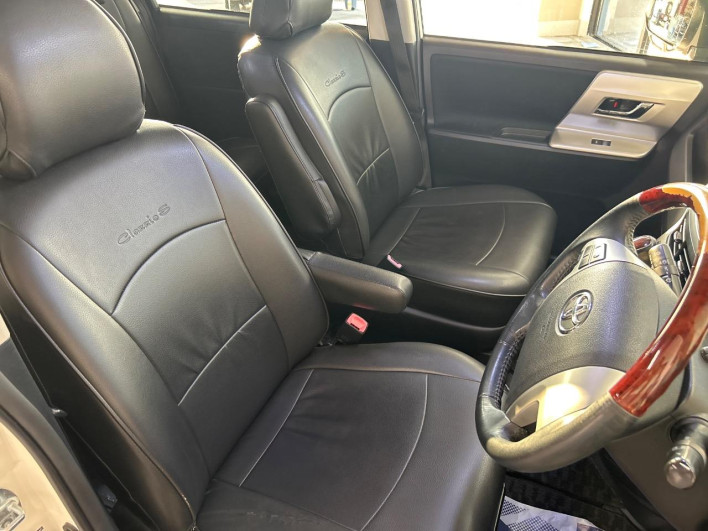 2011 Toyota Noah DBA-ZRR70G (UW-6a1ba772dbea1)[21]