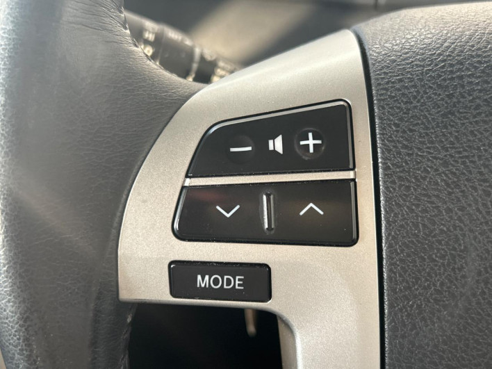 2011 Toyota Noah DBA-ZRR70G (UW-6a1ba772dbea1)[10]