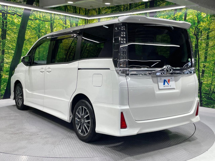 2014 Toyota Voxy DBA-ZRR80W (UW-6a1ba773efd80)[17]