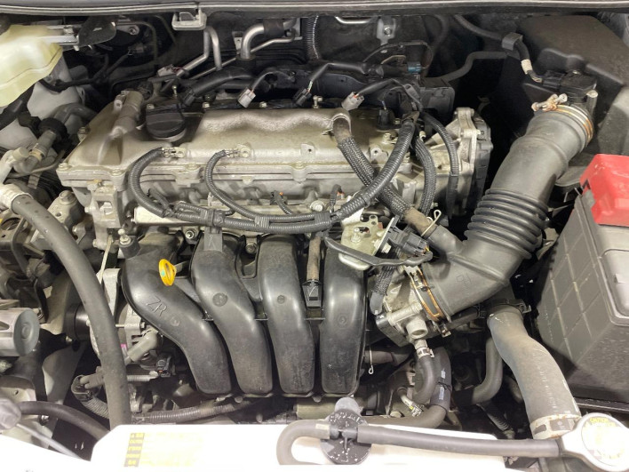 2014 Toyota Voxy DBA-ZRR80W (UW-6a1ba773efd80)[4]