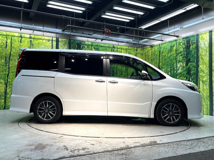 2016 Toyota Noah DBA-ZRR80W (UW-6a1ba77635caa)[21]