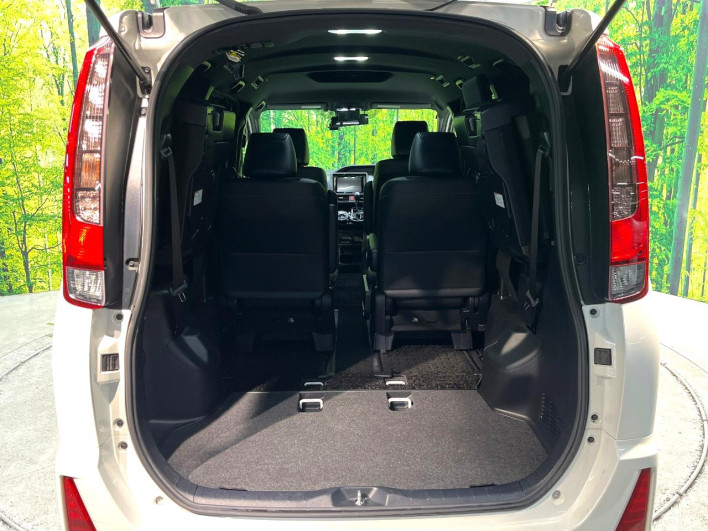 2016 Toyota Noah DBA-ZRR80W (UW-6a1ba77635caa)[18]