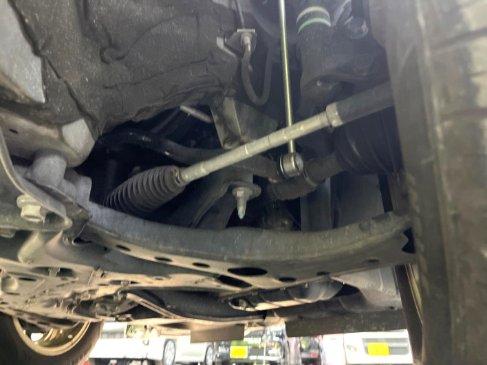 2016 Toyota Noah DBA-ZRR80W (UW-6a1ba77635caa)[25]