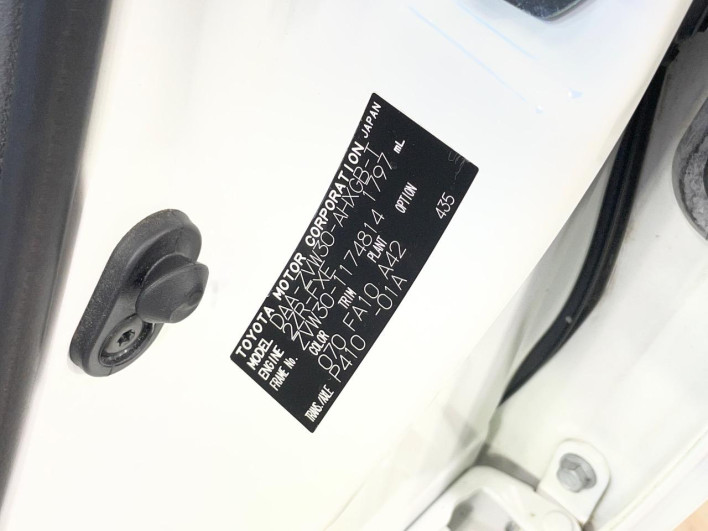 2010 Toyota Prius DAA-ZVW30 (UW-6a1ba787383c0)[1]