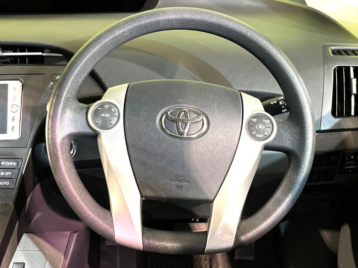 2010 Toyota Prius DAA-ZVW30 (UW-6a1ba787f2c47)[5]