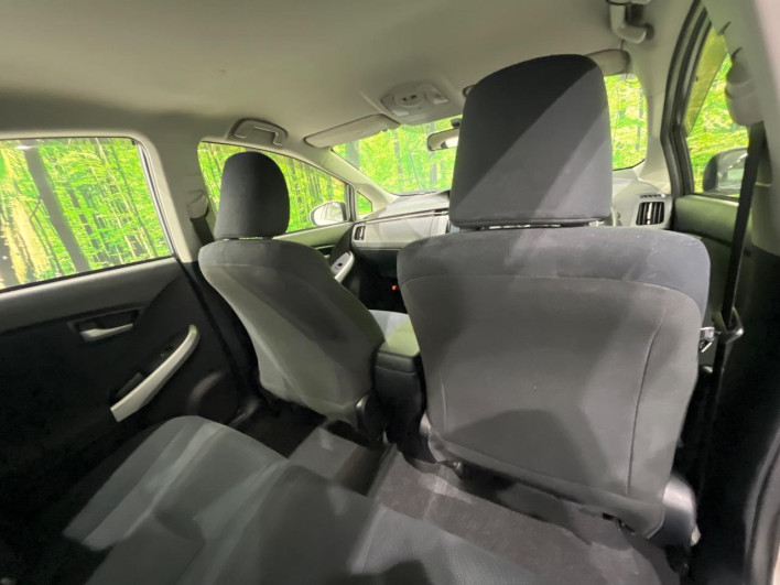 2012 Toyota Prius DAA-ZVW30 (UW-6a1ba78824f1a)[14]