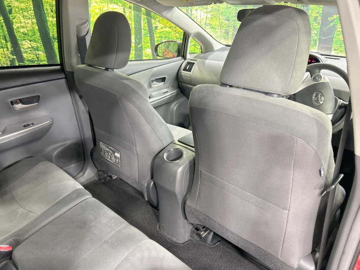 2013 Toyota Prius α DAA-ZVW40W (UW-6a1ba7891c2de)[24]