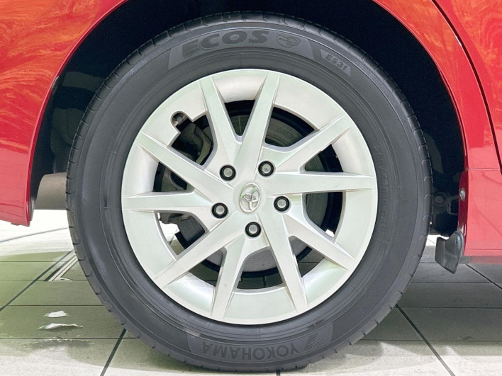 2013 Toyota Prius α DAA-ZVW40W (UW-6a1ba7891c2de)[13]