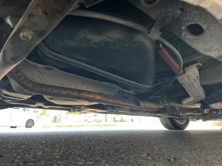 2013 Toyota Prius α DAA-ZVW41W (UW-6a1ba789e8156)[16]