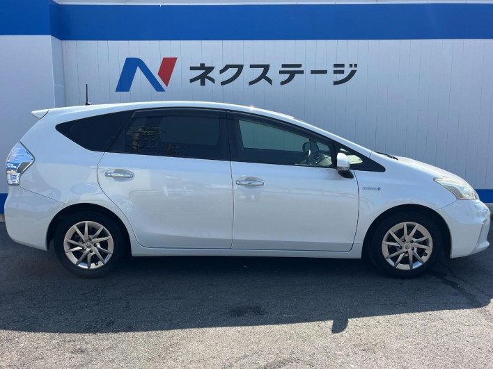 2013 Toyota Prius α DAA-ZVW41W (UW-6a1ba789e8156)[23]