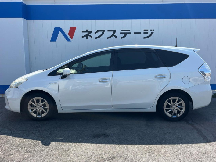 2013 Toyota Prius α DAA-ZVW41W (UW-6a1ba789e8156)[19]