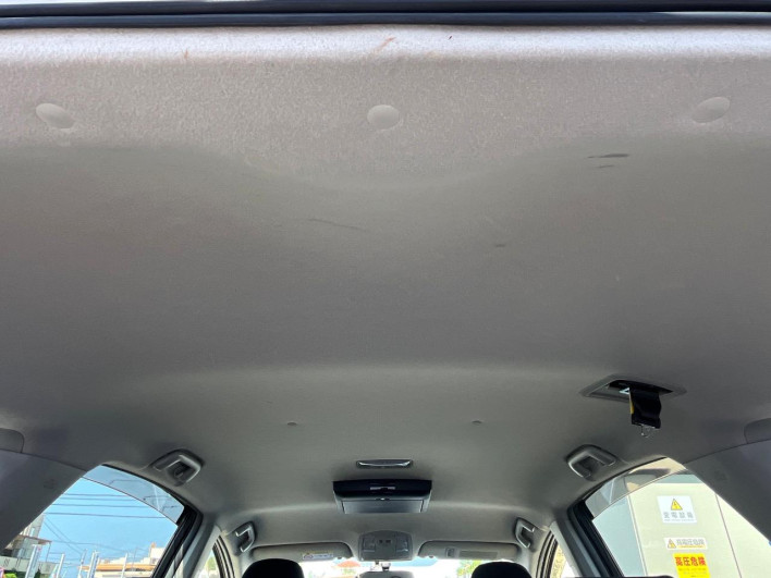 2013 Toyota Prius α DAA-ZVW41W (UW-6a1ba789e8156)[28]