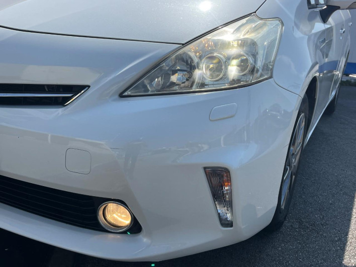 2013 Toyota Prius α DAA-ZVW41W (UW-6a1ba789e8156)[13]