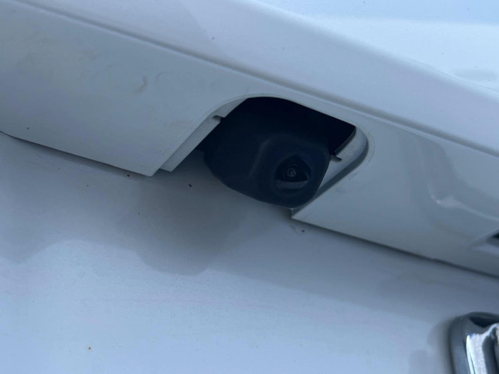 2013 Toyota Prius α DAA-ZVW41W (UW-6a1ba789e8156)[12]