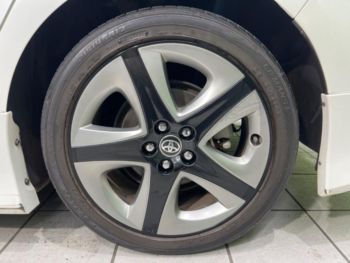 2020 Toyota Prius DAA-ZVW51 (UW-6a1ba78d7e79e)[21]