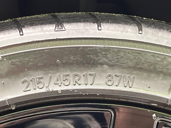 2022 Toyota Prius 6AA-ZVW51 (UW-6a1ba78e66401)[13]