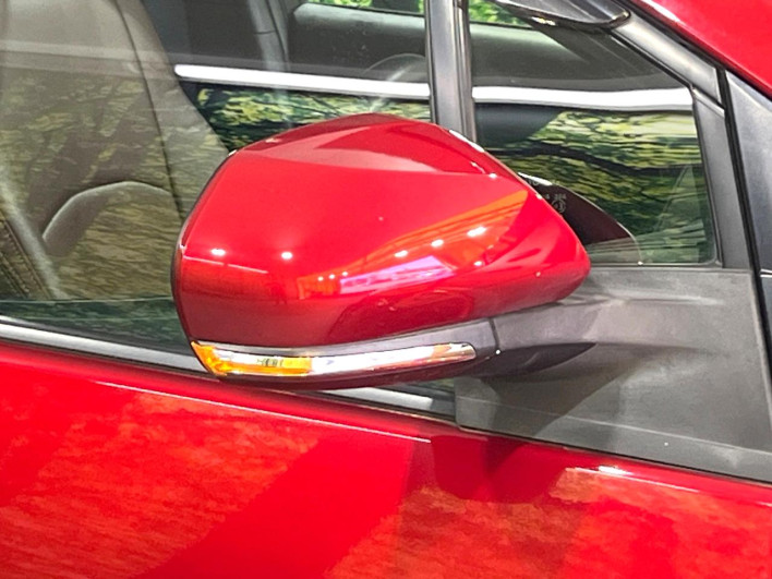 2017 Toyota Prius PHV DLA-ZVW52 (UW-6a1ba790d32ec)[13]