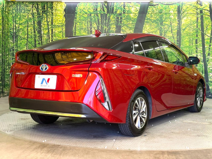 2017 Toyota Prius PHV DLA-ZVW52 (UW-6a1ba790d32ec)[9]