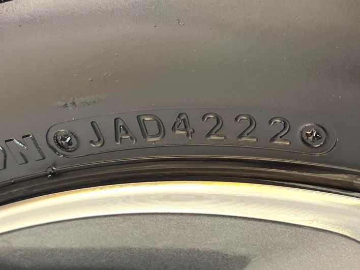 2017 Toyota Prius PHV DLA-ZVW52 (UW-6a1ba790d32ec)[20]
