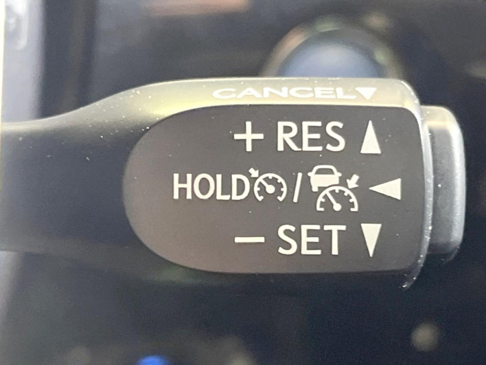 2017 Toyota Prius PHV DLA-ZVW52 (UW-6a1ba7917184b)[20]