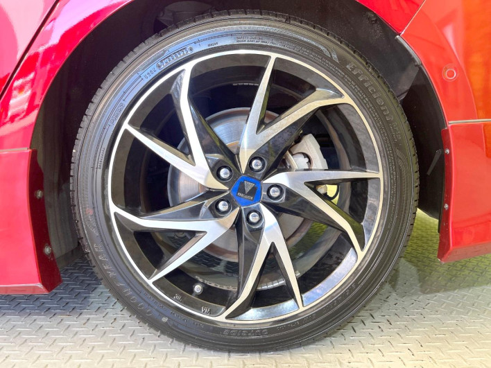 2017 Toyota Prius PHV DLA-ZVW52 (UW-6a1ba79175e6e)[19]