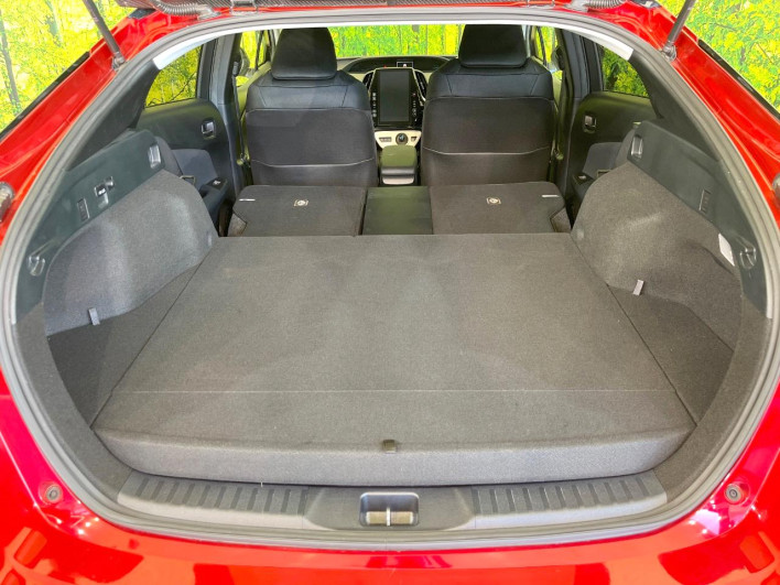 2017 Toyota Prius PHV DLA-ZVW52 (UW-6a1ba79175e6e)[15]