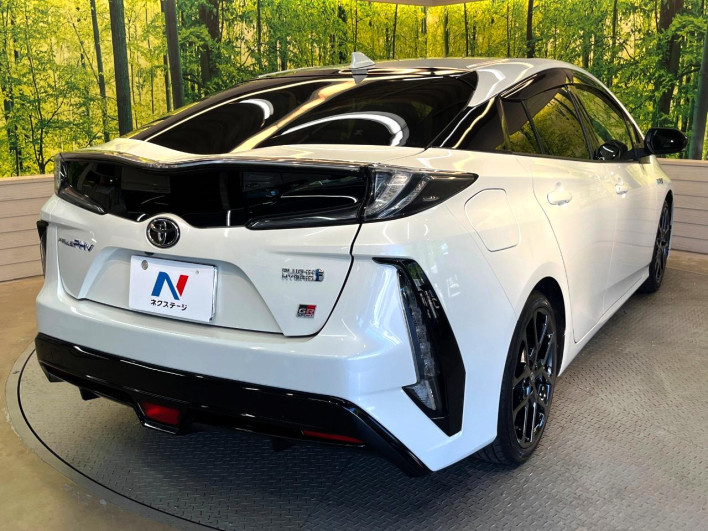 2018 Toyota Prius PHV DLA-ZVW52 (UW-6a1ba791b29e6)[10]