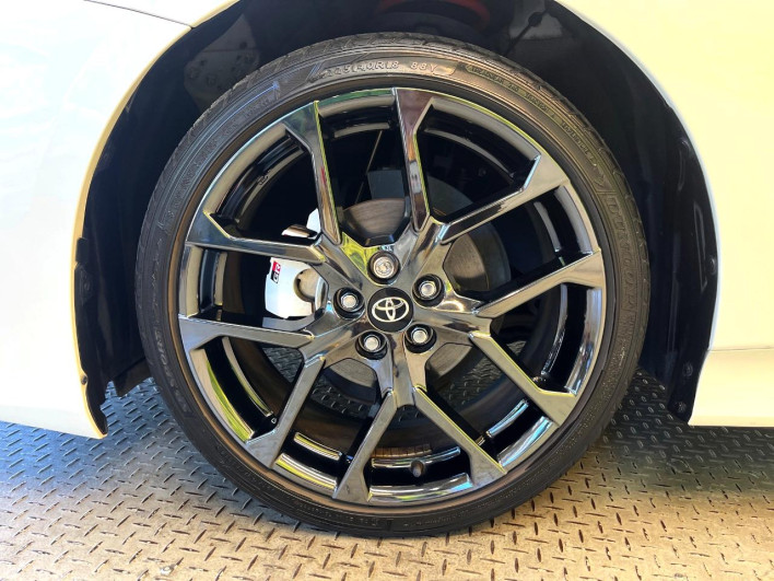 2018 Toyota Prius PHV DLA-ZVW52 (UW-6a1ba791b29e6)[29]