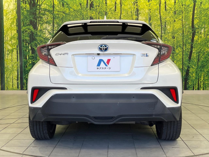 2017 Toyota C-HR DAA-ZYX10 (UW-6a1ba79ebcb7f)[14]