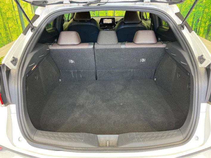 2017 Toyota C-HR DAA-ZYX10 (UW-6a1ba79ebcb7f)[17]