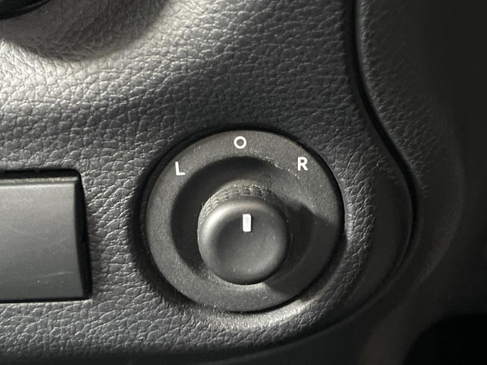 2016 Chrysler Jeep Wrangler Unlimited ABA-JK36L (UW-6a1e487092fa1)[15]
