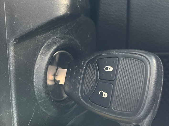 2016 Chrysler Jeep Wrangler Unlimited ABA-JK36L (UW-6a1e487092fa1)[19]
