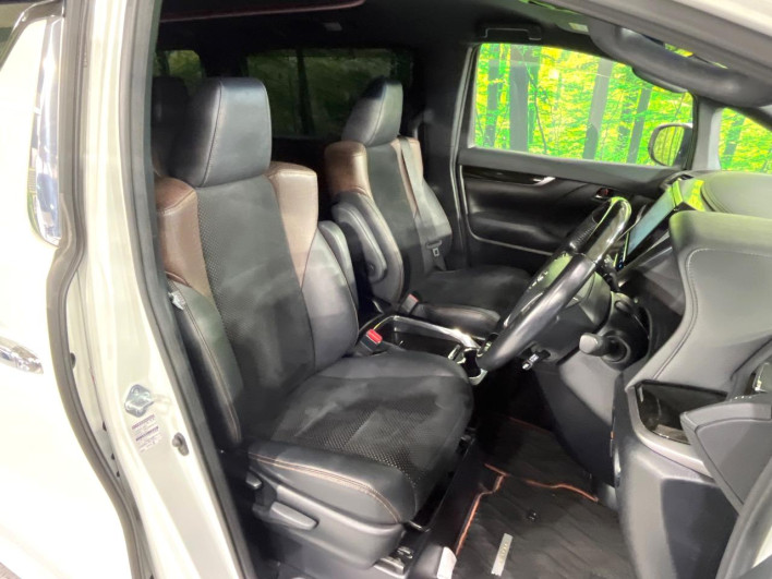 2017 Toyota Alphard DBA-AGH30W (UW-6a1e48898fdd0)[29]