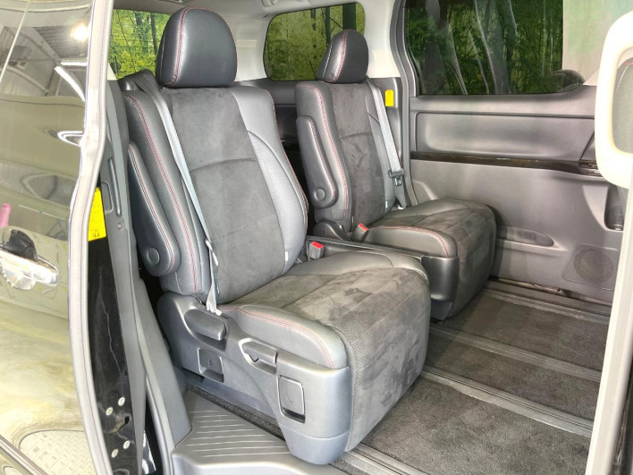 2013 Toyota Vellfire DBA-ANH20W (UW-6a1e4899a5ea1)[7]